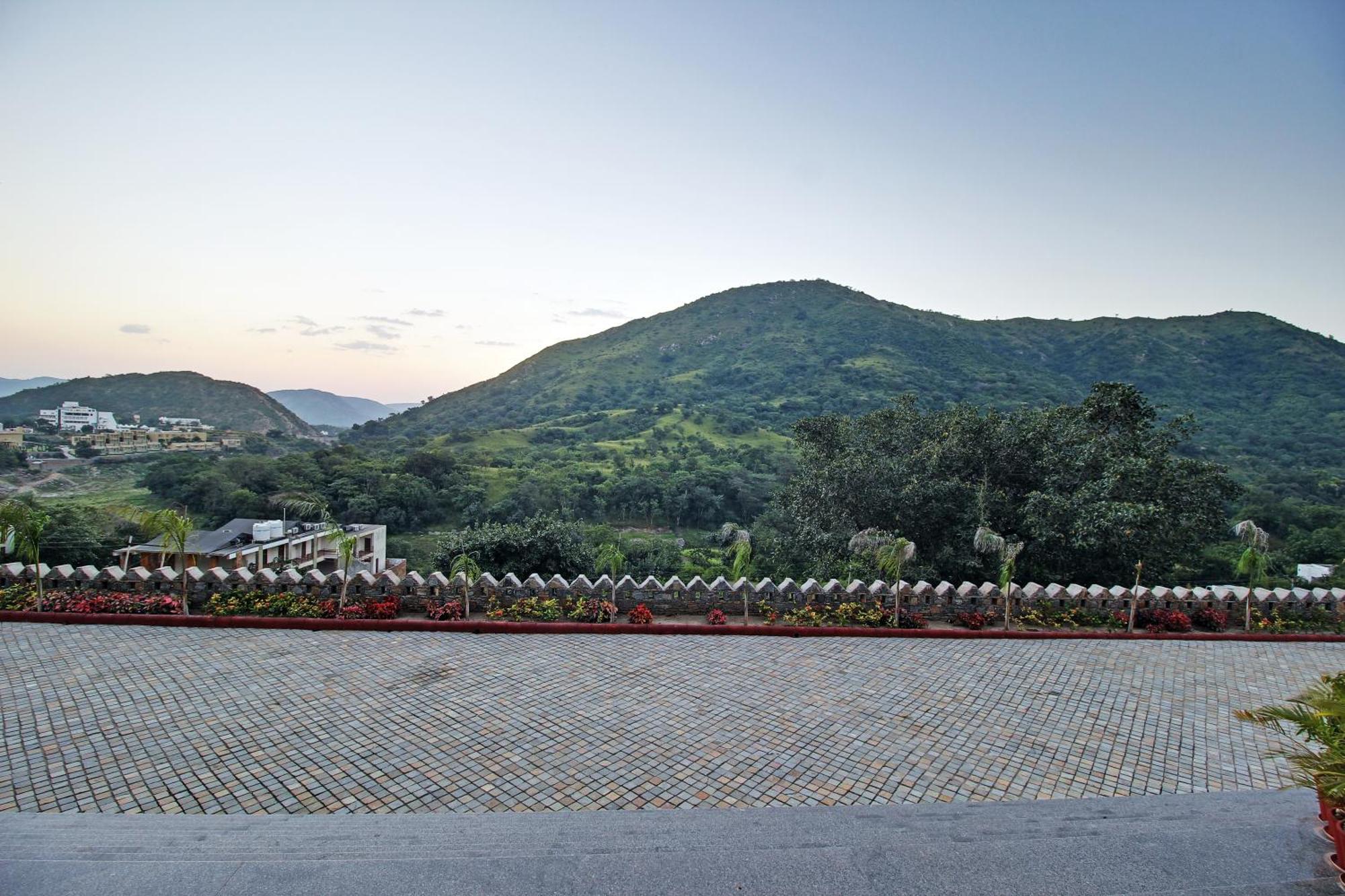Kumbhalgarh Fort Resort Kelwāra Buitenkant foto